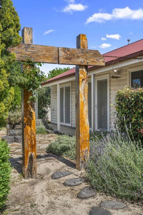 Quaint Garden Oasis With Free Parking - Holiday Great Ocean Road 2