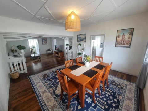 Queensland Charm In Maryborough - Holiday Great Ocean Road 1