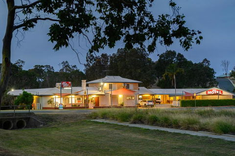 Raintree Motel Biloela - Holiday Great Ocean Road 0