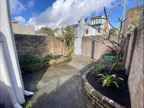 Rear Garden Suite - Holiday Great Ocean Road 1