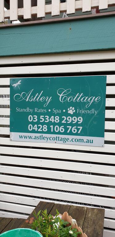 Astley Cottage - Holiday Great Ocean Road 0
