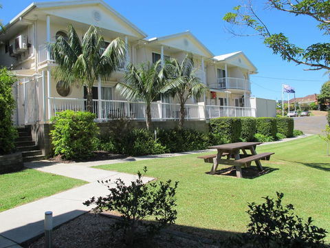 Aston Hill Motor Lodge - Holiday Great Ocean Road 0