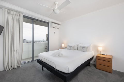 Astra Apartments Brisbane CBD - Holiday Great Ocean Road 3