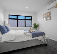 AU.JOY 3 Bed Townhouse Burwood 3 - Holiday Great Ocean Road
