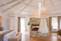 Book Upper Mudgeeraba Accommodation Vacations Holiday Great Ocean Road Holiday Great Ocean Road