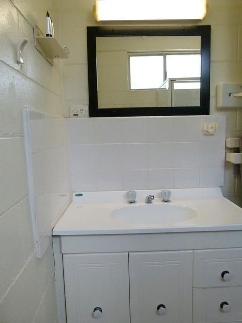 Azalea Motel - Holiday Great Ocean Road 2