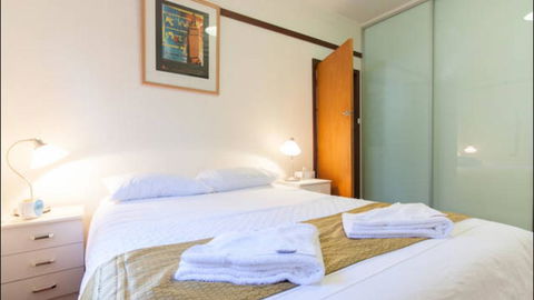 B4 Apartment Close To City, UWA, Nedlands & Swan River - Holiday Great Ocean Road 0