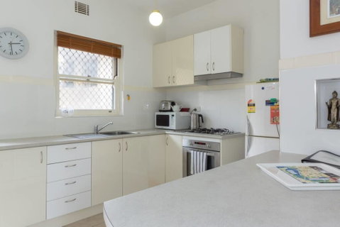 B6 Close To UWA, Swan River, Cafes & The New Childrens Hospital - Holiday Great Ocean Road 3