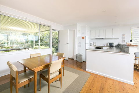 Beach Cottage, Forster - Holiday Great Ocean Road 3
