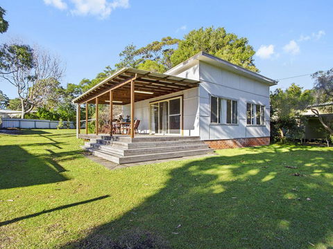 Beach Escape @ Currarong - Basic Family Accommodation - Holiday Great Ocean Road 3