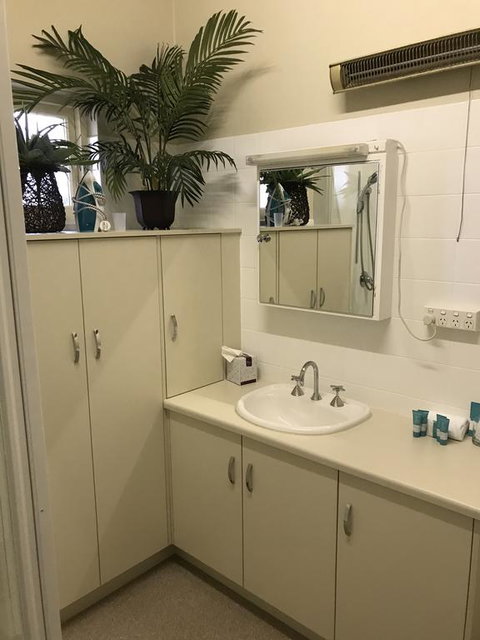 Beach Hotel - Holiday Great Ocean Road 2