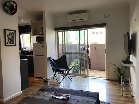 Beachfront Apartment - Holiday Great Ocean Road 1