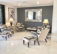 Beachfront Apartment- Paringa - Holiday Great Ocean Road