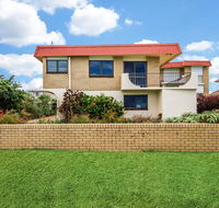 Beachfront Apt with Private Pool - Holiday Great Ocean Road
