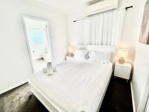 Renovated Queenslander - Upstairs 2km To Stadium - Holiday Great Ocean Road 2