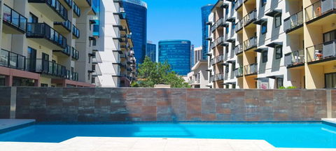 Resort-style Living In Perth CBD - 2X2 Apt - Holiday Great Ocean Road 0