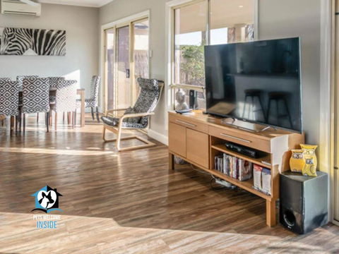 Renovated Beautiful Holiday Home With A Private Beach & Stunning Views! - Holiday Great Ocean Road 2