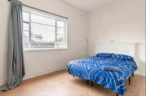 Richmond Private Rooms - 151 Hoddle Homestay - Holiday Great Ocean Road 2