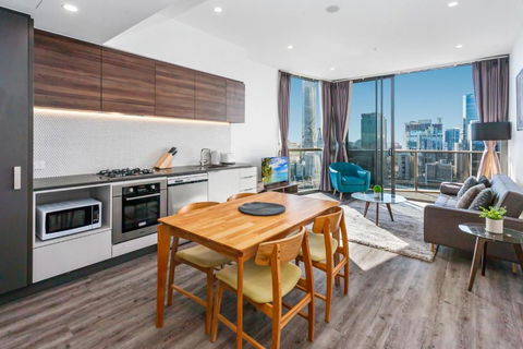 River-View Unit With Rooftop Pool Near Museums - Holiday Great Ocean Road 1