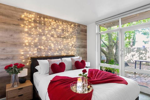 Romantic Retreat With Garden - Holiday Great Ocean Road 0