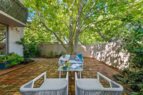 Romantic Retreat With Garden - Holiday Great Ocean Road 1