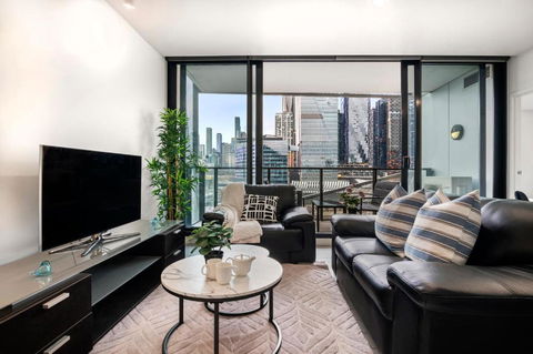 Rooftop Pool 2BR Apartment At Marvel Stadium With Free Parking - Holiday Great Ocean Road 1