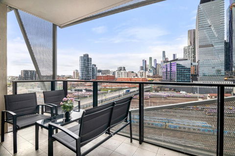 Rooftop Pool 2BR Apartment At Marvel Stadium With Free Parking - Holiday Great Ocean Road 2