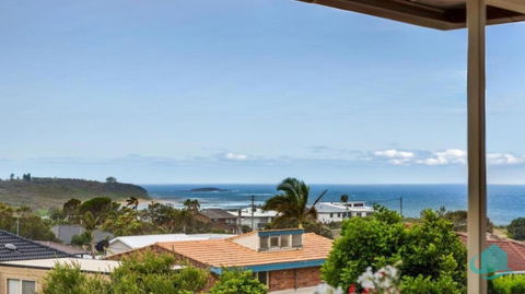 Rosies Retreat - 300m To The Sandy Shores Of Caves Beach - Holiday Great Ocean Road 1