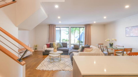 Rousehill 4Br House Close To Train&Shopping&Parks - Holiday Great Ocean Road 1