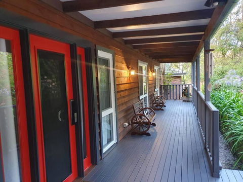 Rustic Queen Of Leura - Holiday Great Ocean Road 3