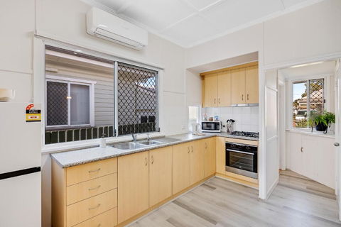 Sage Cottage! CBD Perfection! - Holiday Great Ocean Road 1