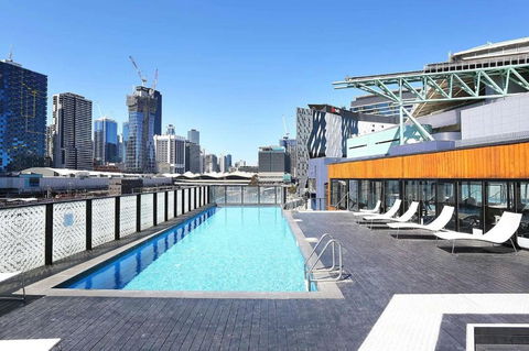 Rooftop Pool Stunning Apt At Marvel Stadium With Free Parking - Holiday Great Ocean Road 2