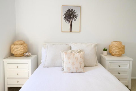 Sandcastles - Holiday Great Ocean Road 0