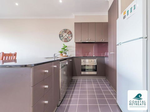 Sandpiper Inverloch - Linen Included - Holiday Great Ocean Road 1