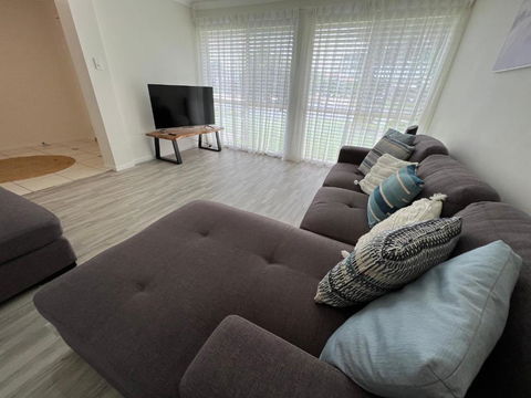 Sandstone Point 4-bedroom Home - Holiday Great Ocean Road 2
