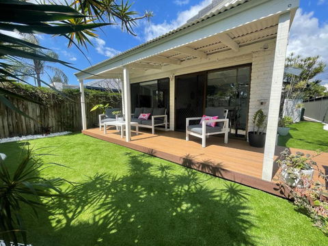 Seabreeze Villa On Mermaid Beach/ Broadbeach - Holiday Great Ocean Road 1