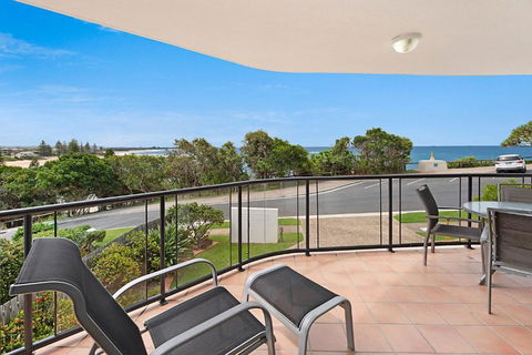 Seacrest Unit 2 Moffat Beach QLD - Holiday Great Ocean Road 2