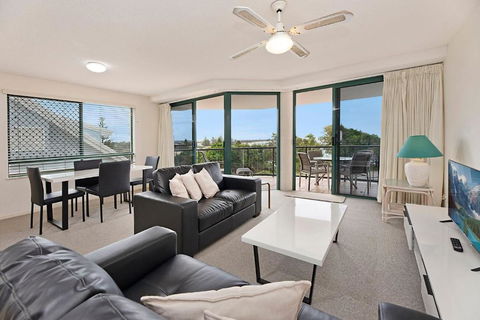 Seacrest Unit 2 Moffat Beach QLD - Holiday Great Ocean Road 3