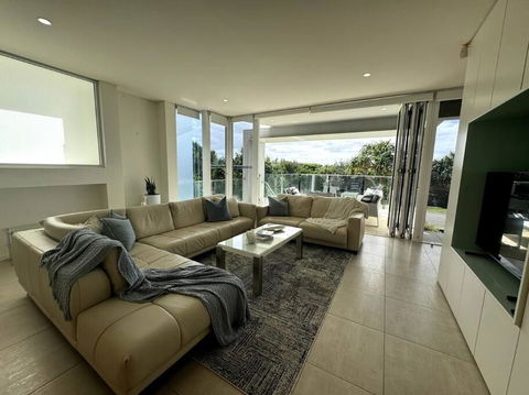 Seaside Luxury: Private Pool And Stunning Views - Holiday Great Ocean Road 2