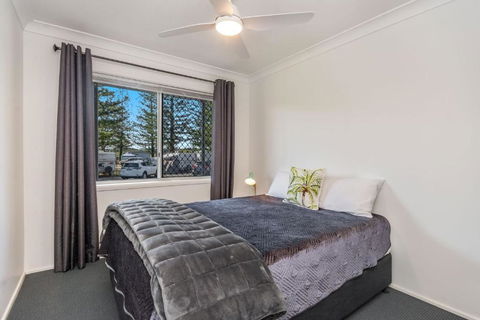 Seawest 1 - Entrance Harbour Street - Holiday Great Ocean Road 3