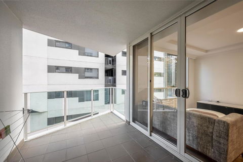 Serain Residences On Northbourne Ave Canberra - Holiday Great Ocean Road 3