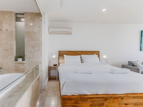 Serene Seaside Retreat - Santai 203 - Holiday Great Ocean Road 2