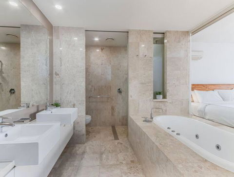 Serene Seaside Retreat - Santai 203 - Holiday Great Ocean Road 3
