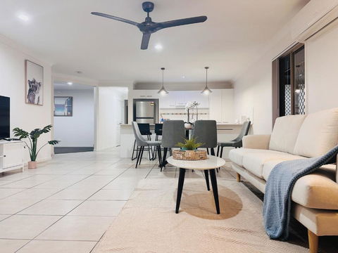 Serenity Park Escape At Pimpama - Holiday Great Ocean Road 1