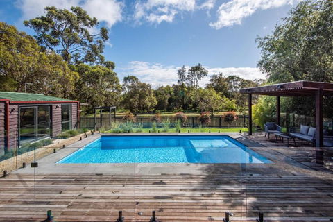 Somers Pool Park And Beach Retreat - Holiday Great Ocean Road 2