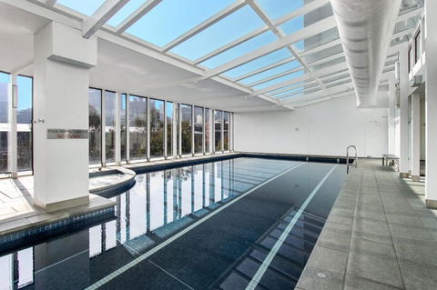 Spacious Living And Grand Views In Southbank - Holiday Great Ocean Road 3