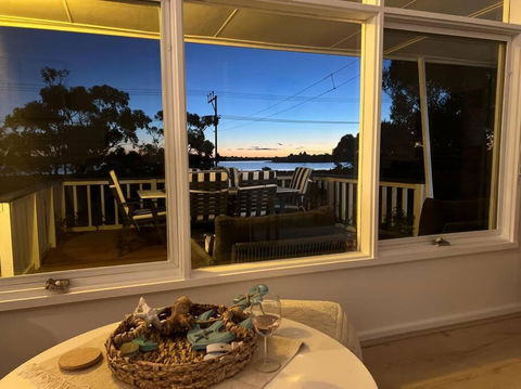 The Boathouse, A Place To Unwind & Explore - Holiday Great Ocean Road 2