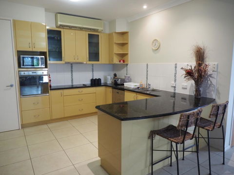 Bed And Breakfast With Airport Transfers And Rental Car - Holiday Great Ocean Road 1