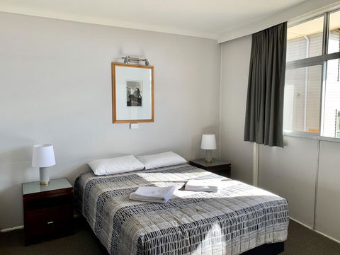 Bermagui Beach Hotel - Holiday Great Ocean Road 2