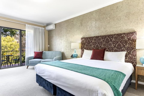 Berry Village Boutique Motel - Holiday Great Ocean Road 0
